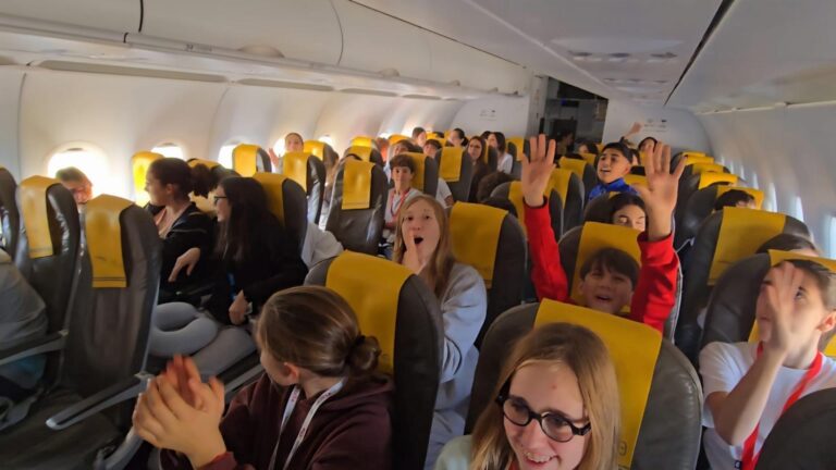 581935546_811366218447594_5444808329388579553_n