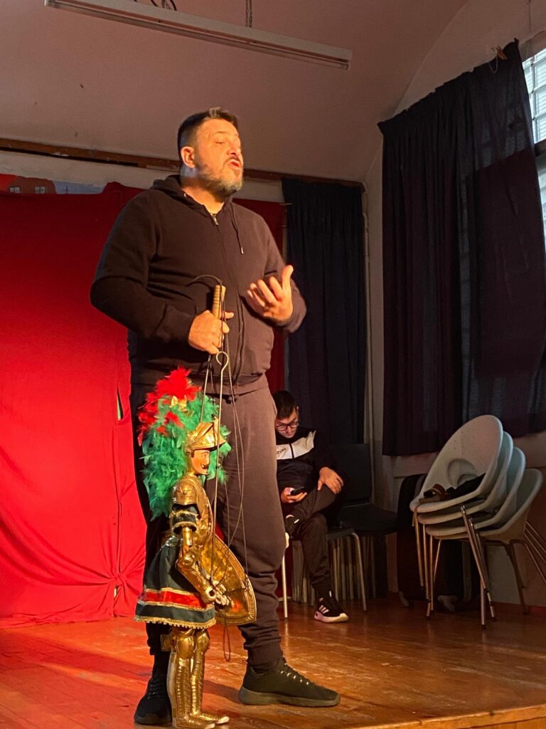 PHOTO-2025-11-06-17-13-02